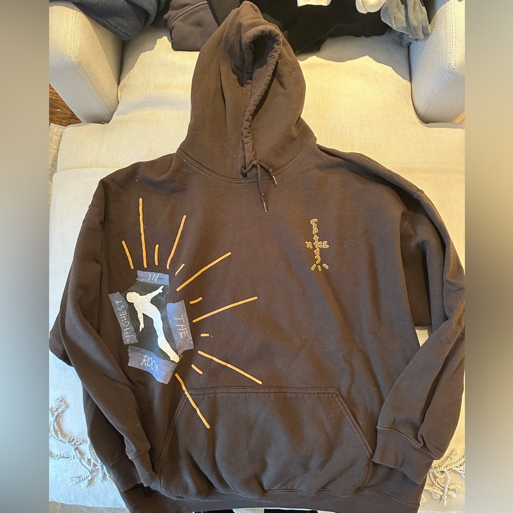 TRAVIS SCOTT HIGHEST IN THE ROOM HOODIE. MENS SIZE XL